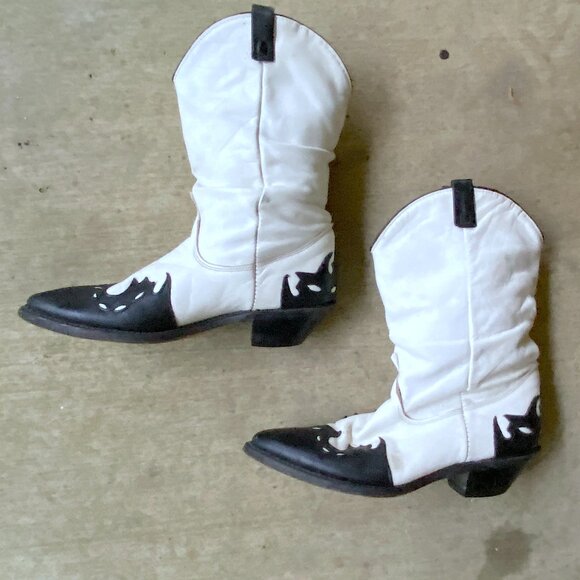 American Vintage Shoes - Vintage 1970s Womens Black and White Leather Mid Calf Cowboy Boots